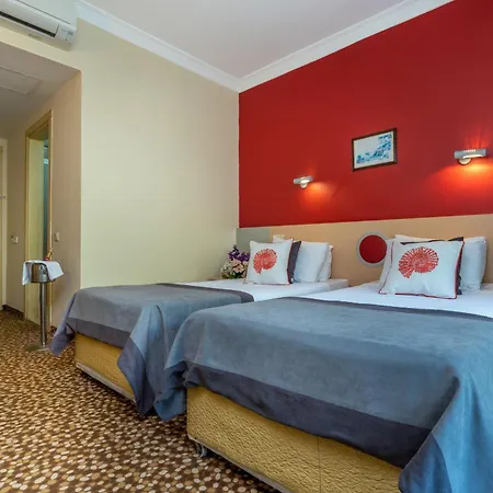 Grand Viking 4*
