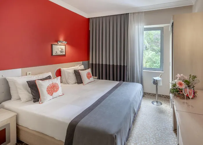 Hotel Grand Viking 4*